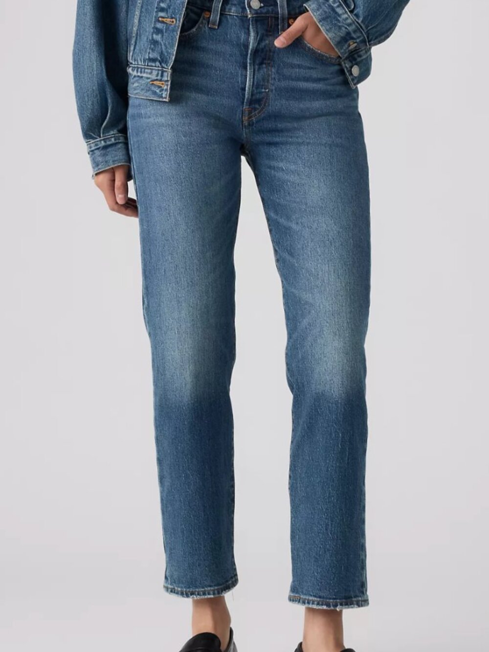 Levi's Wedgie Straight Jeans High Rise Medium Wash